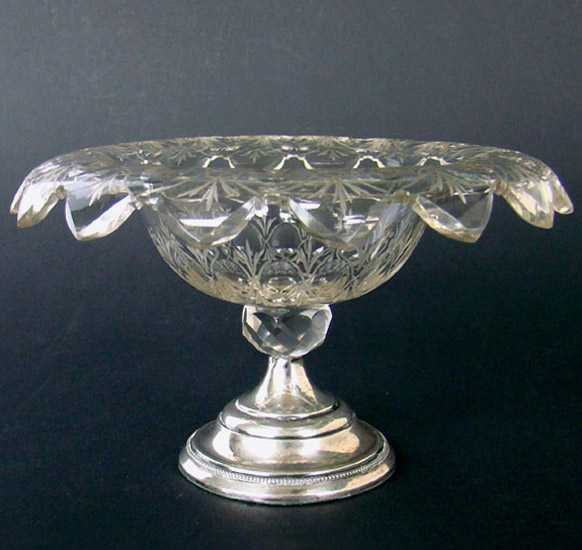 Verdrag Product Wijzerplaat kristallen schaal op Hollands zilveren voet crystal bowl on Dutch silver  base